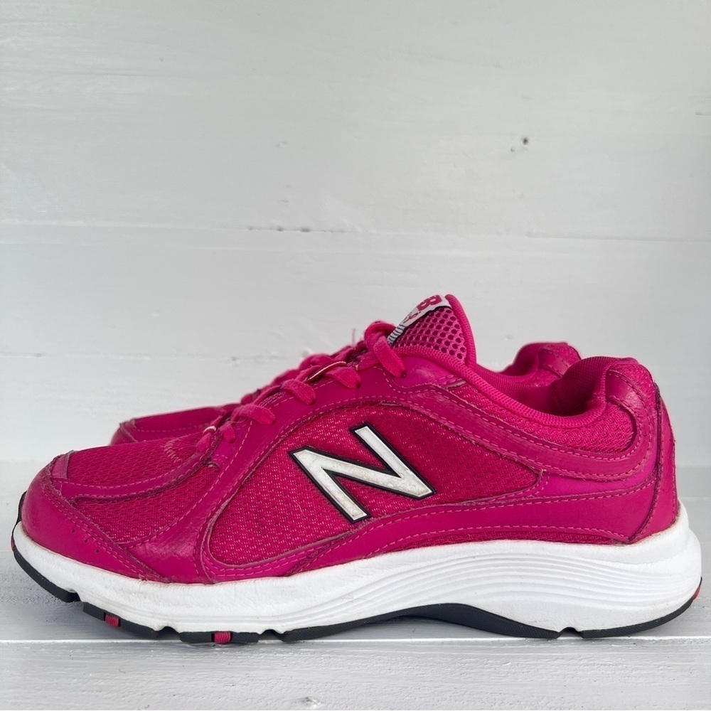 New Balance Pink White Women's 8 B Sneakers Susan G Komen WW496KM2 Athletic